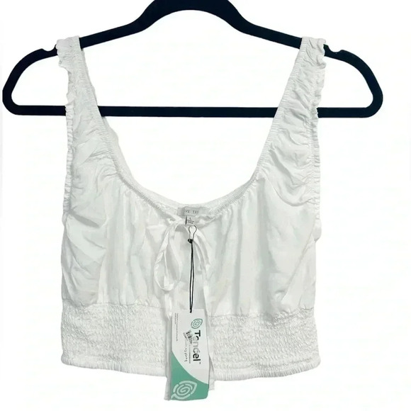 LOVE TREE Smocked White Crop Tank Top Sz. Large NWT - Picture 1 of 7